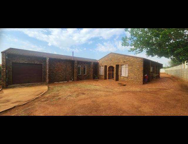 3 BEDROOM HOUSE FOR SALE IN DAWN PARK